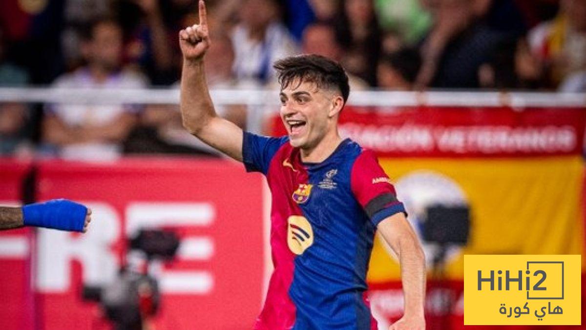 صورة.. بيدري يفوز بجائزة الأفضل في العالم لهذا الموسم
